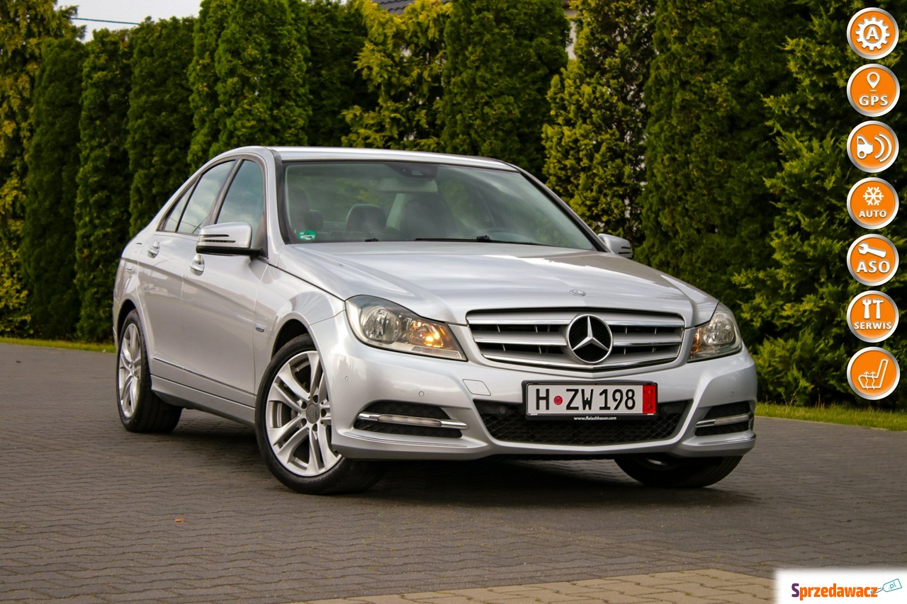 Mercedes C 180 - AVANTGARDE Navi...