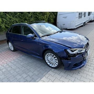 Audi A3  Hatchback 2015,  1.4 hybryda, automat - Na sprzedaż za 28 900 zł - Zielona Łąka - zdjęcie 6