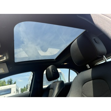 Mercedes - Benz A-klasa  Hatchback 2019,  1.3 benzyna, automat - Na sprzedaż za 41 900 zł - Zielona Łąka - zdjęcie 9