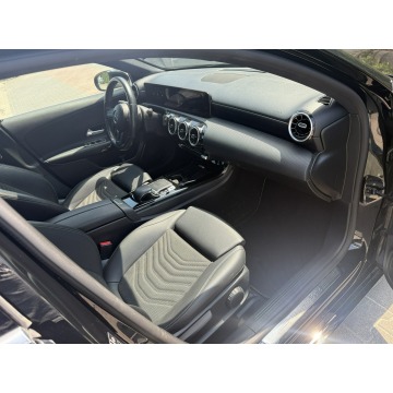 Mercedes - Benz A-klasa  Hatchback 2019,  1.3 benzyna, automat - Na sprzedaż za 41 900 zł - Zielona Łąka - zdjęcie 10