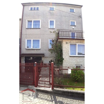 Sprzedam dom Busko-Zdrój -  jednopiętrowy,  pow.  220 m2,  działka:   537 m2 - zdjęcie 1
