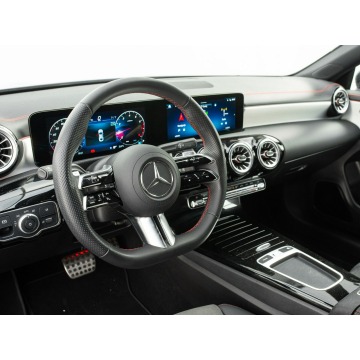 Mercedes - Benz CLA-klasa  Sedan/Limuzyna 2024,  1.3 benzyna, automat - Na sprzedaż za 142 850 zł - Pępowo - zdjęcie 6