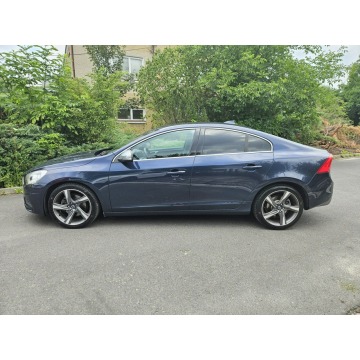 Volvo S60  Sedan/Limuzyna 2012,  1.6 diesel - Na sprzedaż za 29 900 zł - Opoczno - zdjęcie 2