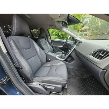 Volvo S60  Sedan/Limuzyna 2012,  1.6 diesel - Na sprzedaż za 29 900 zł - Opoczno - zdjęcie 12