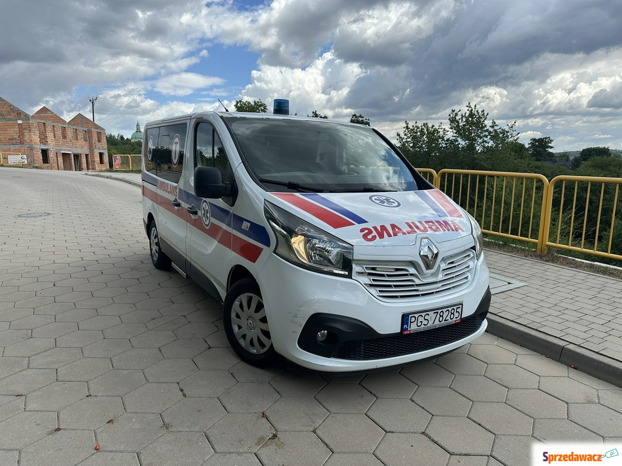 Renault Trafic 2016 Karetka Am...