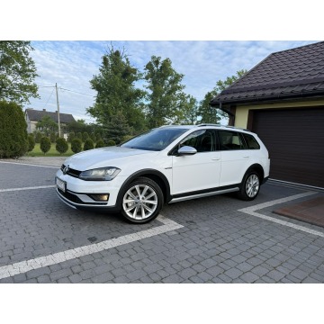 Volkswagen Golf  Kombi 2016,  2.0 diesel, automat - Na sprzedaż za 43 600 zł - Łęgowo - zdjęcie 2