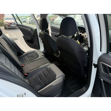 Volkswagen Golf  Kombi 2016,  2.0 diesel, automat - Na sprzedaż za 43 600 zł - Łęgowo - zdjęcie 12