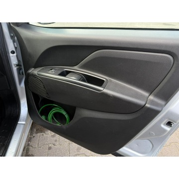 Fiat Doblo 2015,  1.4 benzyna+LPG - Na sprzedaż za 31 000 zł - Gąsocin - zdjęcie 10