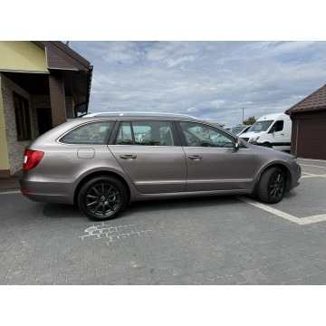 Skoda Superb  Kombi 2012,  2.0 diesel, automat - Na sprzedaż za 27 600 zł - Łęgowo - zdjęcie 4