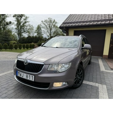 Skoda Superb  Kombi 2012,  2.0 diesel, automat - Na sprzedaż za 27 600 zł - Łęgowo - zdjęcie 10