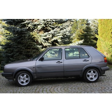 Volkswagen Golf  Hatchback 1988,  1.6 benzyna - Na sprzedaż za 7 800,00 zł - Lubań - zdjęcie 3