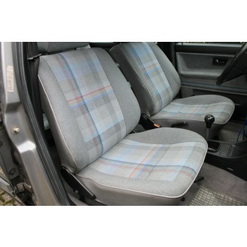 Volkswagen Golf  Hatchback 1988,  1.6 benzyna - Na sprzedaż za 7 800,00 zł - Lubań - zdjęcie 10