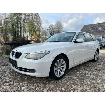BMW Seria 5  Kombi 2007,  3.0 diesel, automat - Na sprzedaż za 23 900 zł - Warszawa - zdjęcie 2