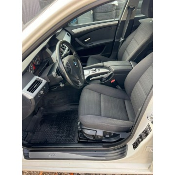 BMW Seria 5  Kombi 2007,  3.0 diesel, automat - Na sprzedaż za 23 900 zł - Warszawa - zdjęcie 9