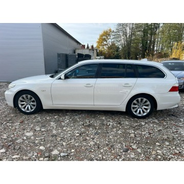 BMW Seria 5  Kombi 2007,  3.0 diesel, automat - Na sprzedaż za 23 900 zł - Warszawa - zdjęcie 8
