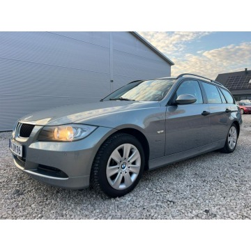 BMW Seria 3  Kombi 2006,  2.0 benzyna - Na sprzedaż za 13 790 zł - Warszawa - zdjęcie 2