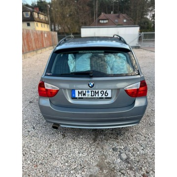 BMW Seria 3  Kombi 2006,  2.0 benzyna - Na sprzedaż za 13 790 zł - Warszawa - zdjęcie 7