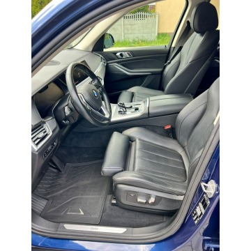 BMW X5  Kombi 2020,  3.0 diesel, automat - Na sprzedaż za 220 000 zł - Warszawa - zdjęcie 11