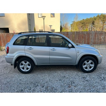 Toyota   SUV 2004,  2.0 diesel - Na sprzedaż za 16 500 zł - Warszawa - zdjęcie 5