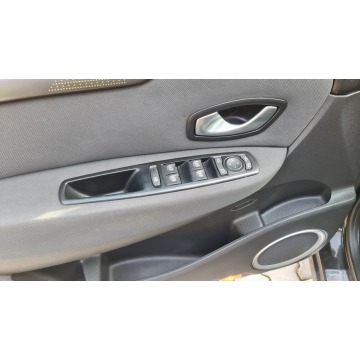 Renault Grand Scenic  Minivan/Van 2010,  1.4 benzyna - Na sprzedaż za 6 900,00 zł - Chmielnik - zdjęcie 8