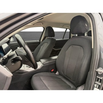 BMW Seria 3  Kombi 2022,  2.0 benzyna, automat - Na sprzedaż za 78 900 zł - Warszawa - zdjęcie 10