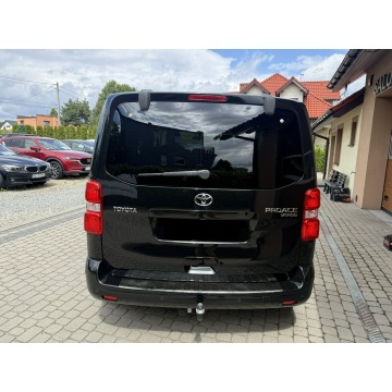 Toyota ProAce  Minivan/Van 2017,  2.0 diesel - Na sprzedaż za 79 900 zł - Orzech - zdjęcie 8