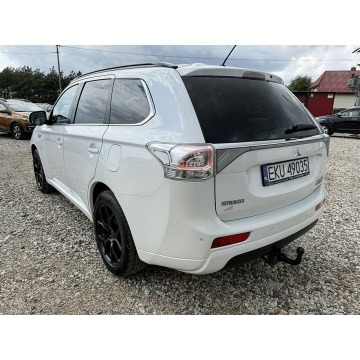 Mitsubishi Outlander  SUV 2014,  2.0 hybryda, automat - Na sprzedaż za 38 900 zł - Kutno - zdjęcie 7