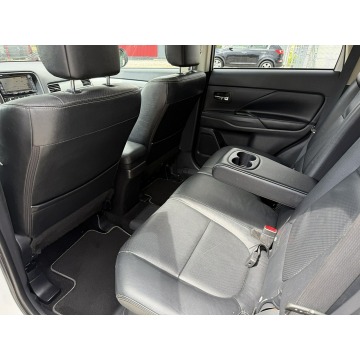Mitsubishi Outlander  SUV 2014,  2.0 hybryda, automat - Na sprzedaż za 38 900 zł - Kutno - zdjęcie 12