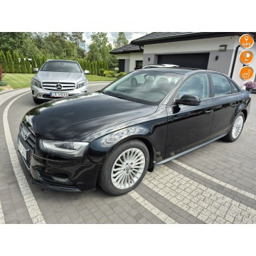 Audi A4 - xenon led navi chromy ładny sedan
