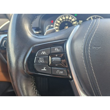 BMW Seria 5  Kombi 2018,  2.0 diesel, automat - Na sprzedaż za 86 900 zł - Żory - zdjęcie 11