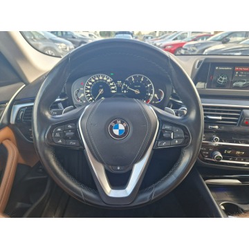 BMW Seria 5  Kombi 2018,  2.0 diesel, automat - Na sprzedaż za 86 900 zł - Żory - zdjęcie 10