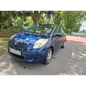 Toyota Yaris  Hatchback 2007,  1.0 benzyna - Na sprzedaż za 10 900 zł - Łódź - zdjęcie 1