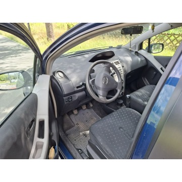 Toyota Yaris  Hatchback 2007,  1.0 benzyna - Na sprzedaż za 10 900 zł - Łódź - zdjęcie 5