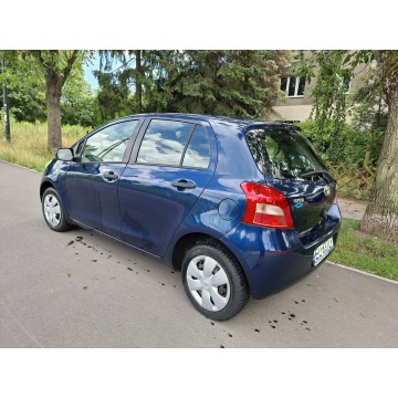Toyota Yaris  Hatchback 2007,  1.0 benzyna - Na sprzedaż za 10 900 zł - Łódź - zdjęcie 4