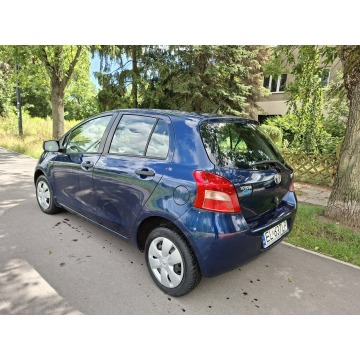 Toyota Yaris  Hatchback 2007,  1.0 benzyna - Na sprzedaż za 10 900 zł - Łódź - zdjęcie 6