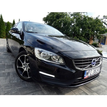 Volvo S60  Sedan/Limuzyna 2016,  2.0 diesel - Na sprzedaż za 44 900 zł - Szydłowo - zdjęcie 10