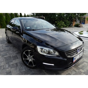 Volvo S60  Sedan/Limuzyna 2016,  2.0 diesel - Na sprzedaż za 44 900 zł - Szydłowo - zdjęcie 12