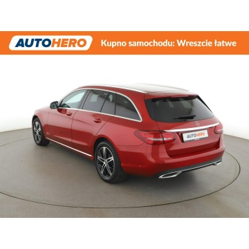 Mercedes - Benz C-klasa  Kombi 2019,  1.5 benzyna, automat - Na sprzedaż za 80 200 zł - Warszawa - zdjęcie 4