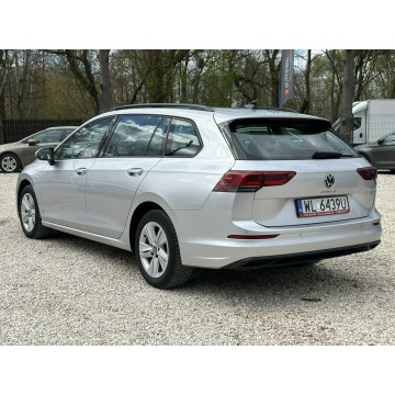 Volkswagen Golf  Kombi 2021,  1.5 benzyna - Na sprzedaż za 62 800 zł - Pęcice - zdjęcie 5