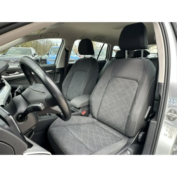 Volkswagen Golf  Kombi 2021,  1.5 benzyna - Na sprzedaż za 62 800 zł - Pęcice - zdjęcie 12