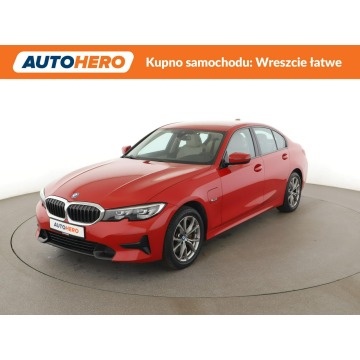 BMW 320 - FV23 320e Sport Line Navi Tempomat Sportsitze Skóra ParkAssist Kamera