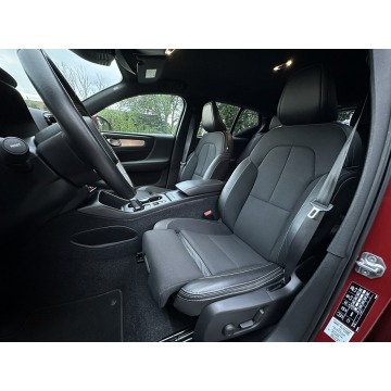 Volvo   SUV 2020,  2.0 diesel, automat - Na sprzedaż za 108 500 zł - Wijewo - zdjęcie 8