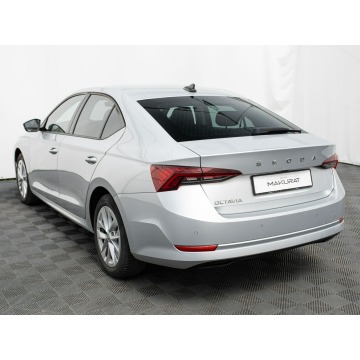 Skoda Octavia  Sedan/Limuzyna 2023,  1.5 benzyna - Na sprzedaż za 77 850 zł - Gdańsk - zdjęcie 4