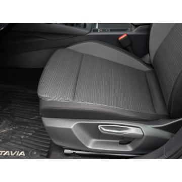 Skoda Octavia  Sedan/Limuzyna 2023,  1.5 benzyna - Na sprzedaż za 77 850 zł - Gdańsk - zdjęcie 10