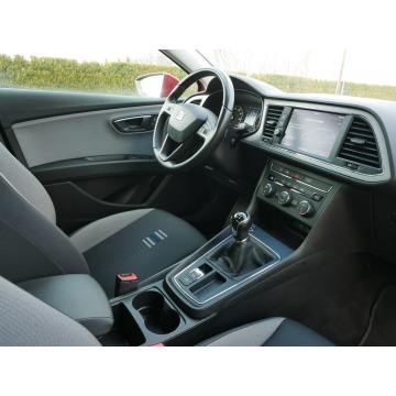 Seat Leon  Hatchback 2019,  1.5 benzyna - Na sprzedaż za 49 900 zł - Goczałkowice-Zdrój - zdjęcie 10