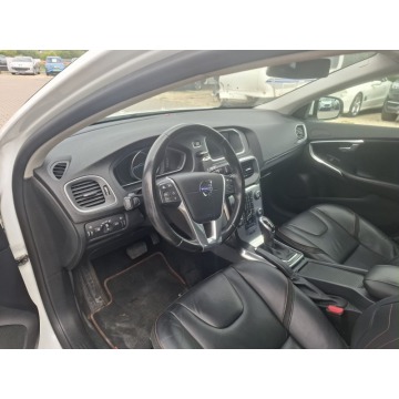 Volvo V40  Hatchback 2016,  1.6, automat - Na sprzedaż za 34 800 zł - Malutkie - zdjęcie 7