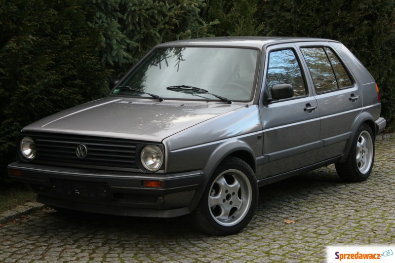 Volkswagen Golf  Hatchback 1988,  1.6 benzyna - Na sprzedaż za 7 800,00 zł - Lubań