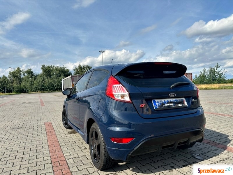 Ford Fiesta  Coupe/Sportowy 2010,  1.3 benzyna - Na sprzedaż za 10 500 zł - Kalisz