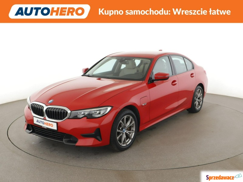 BMW Seria 3  Sedan/Limuzyna 2021,  2.0 hybryda, automat - Na sprzedaż za 91 100 zł - Warszawa