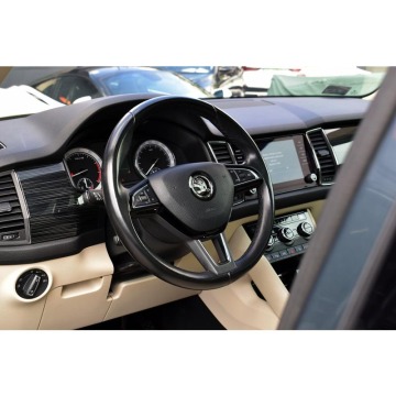 Skoda Kodiaq  Terenowy 2019,  2.0 benzyna, automat - Na sprzedaż za 96 900 zł - Warszawa - zdjęcie 4